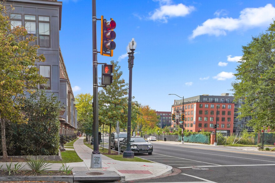 7303 Georgia Ave NW, Washington, DC à louer - Photo du bâtiment - Image 2 de 17