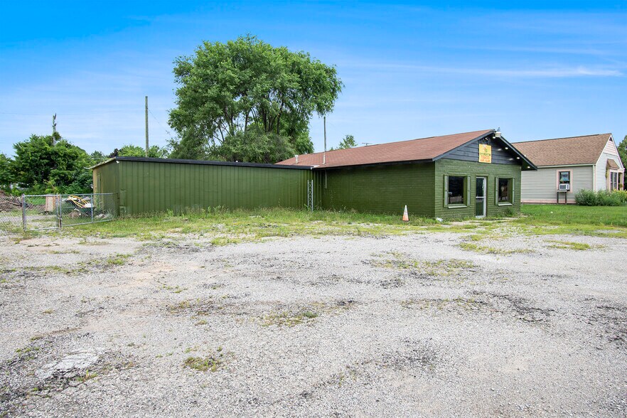 1223 E Caro Rd, Caro, MI à vendre - Photo du bâtiment - Image 2 de 14