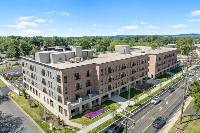 Plus de détails pour 144 N Main St, Dublin, PA - Coworking à louer