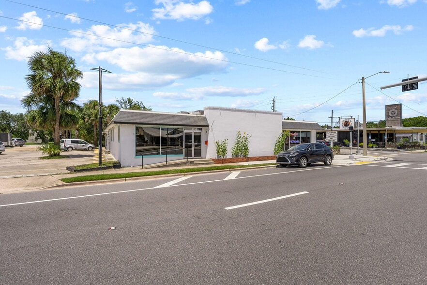 110 Anastasia Blvd, Anastasia Island, FL for sale - Building Photo - Image 2 of 7