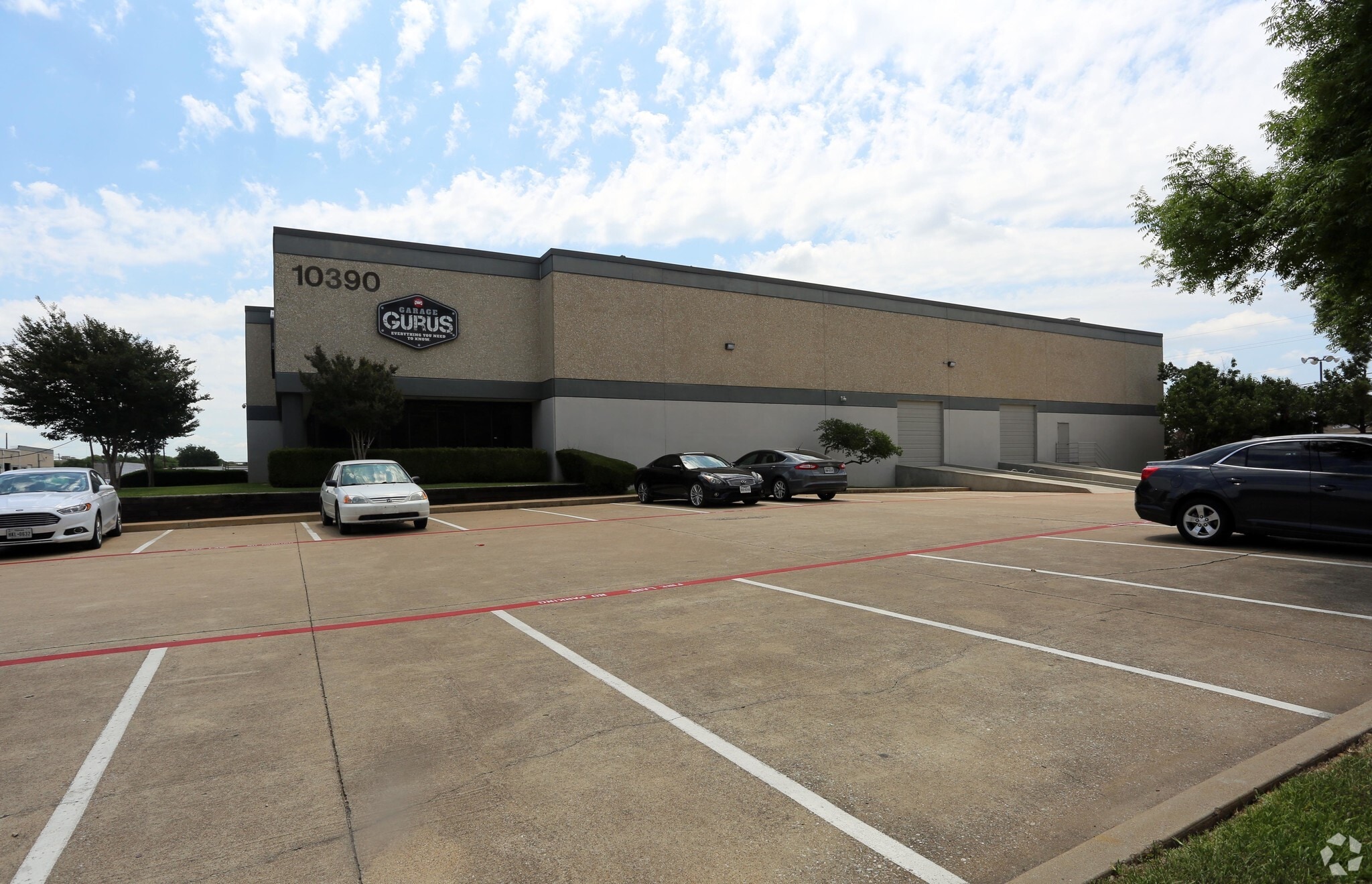 10390 Shady Trl, Dallas, TX for lease Primary Photo- Image 1 of 11