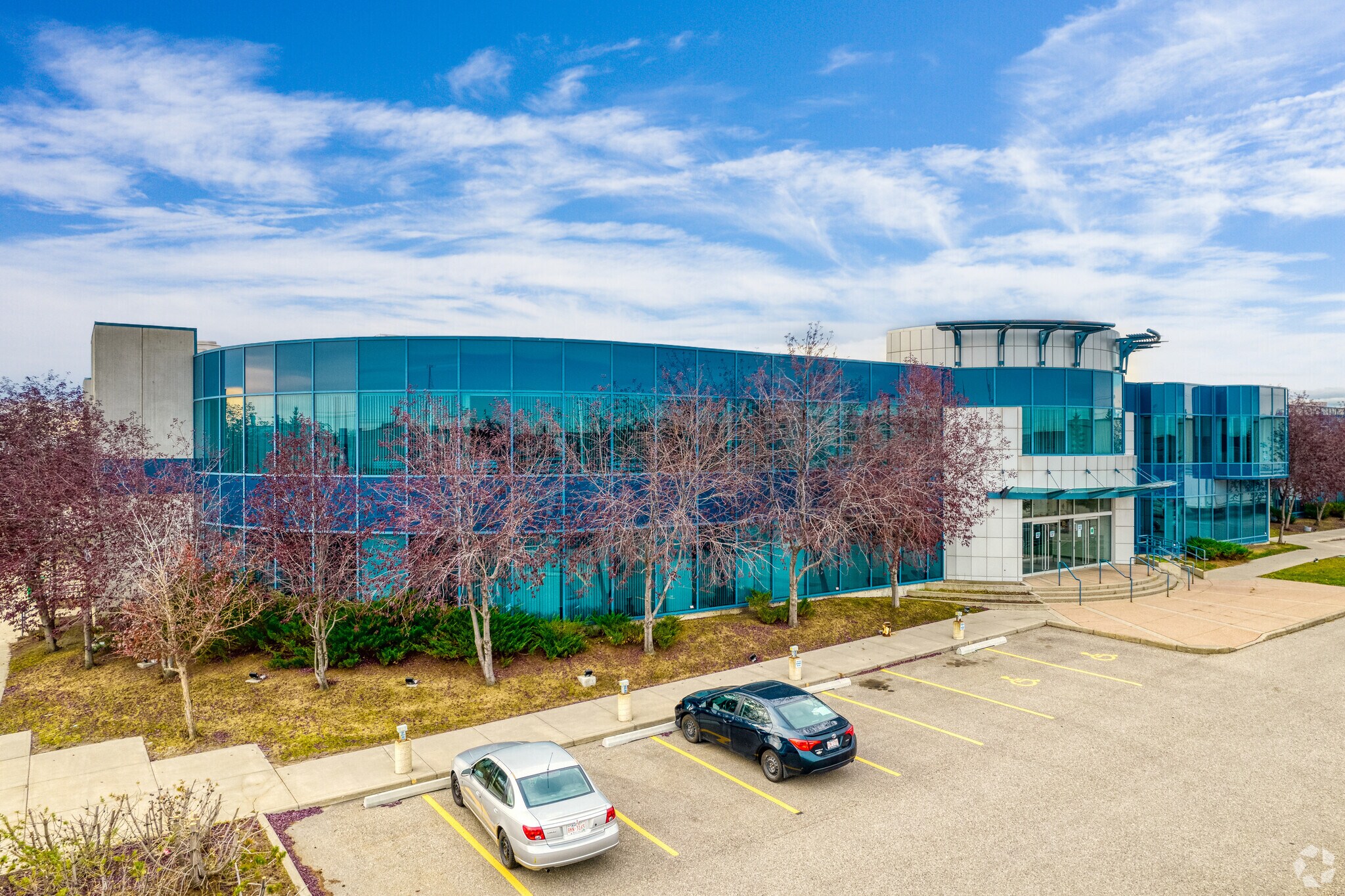 5811-6011 46th St SE, Calgary, AB à louer Photo du bâtiment- Image 1 de 5
