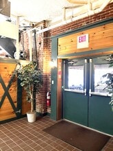 20 E Burd St, Shippensburg, PA for lease Interior Photo- Image 2 of 22