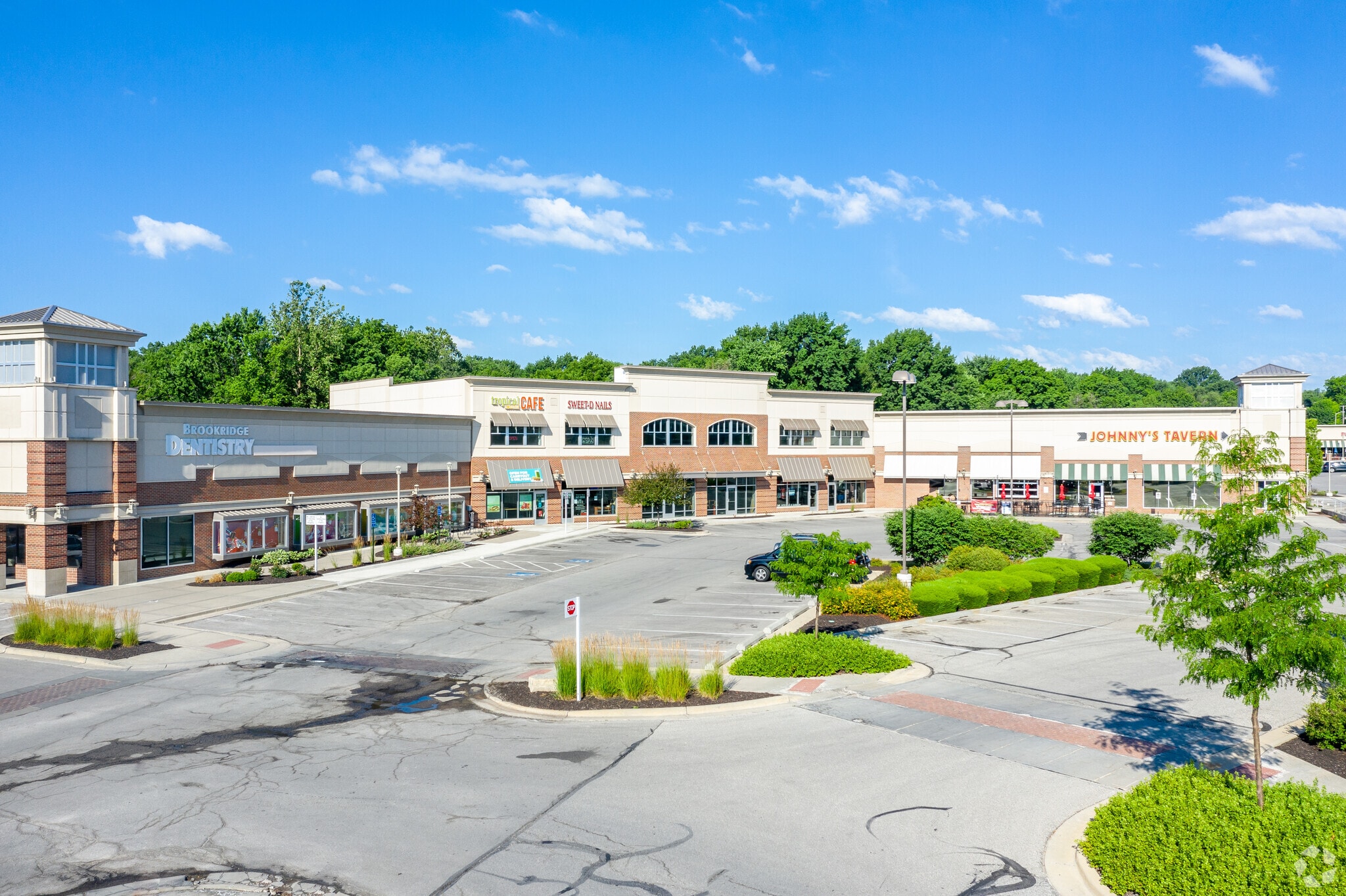 8771-8901 W 95th St, Overland Park, KS for lease Primary Photo- Image 1 of 9