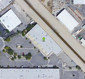 Plus de détails pour 4300 Resnik Ct, Bakersfield, CA - Industriel à louer