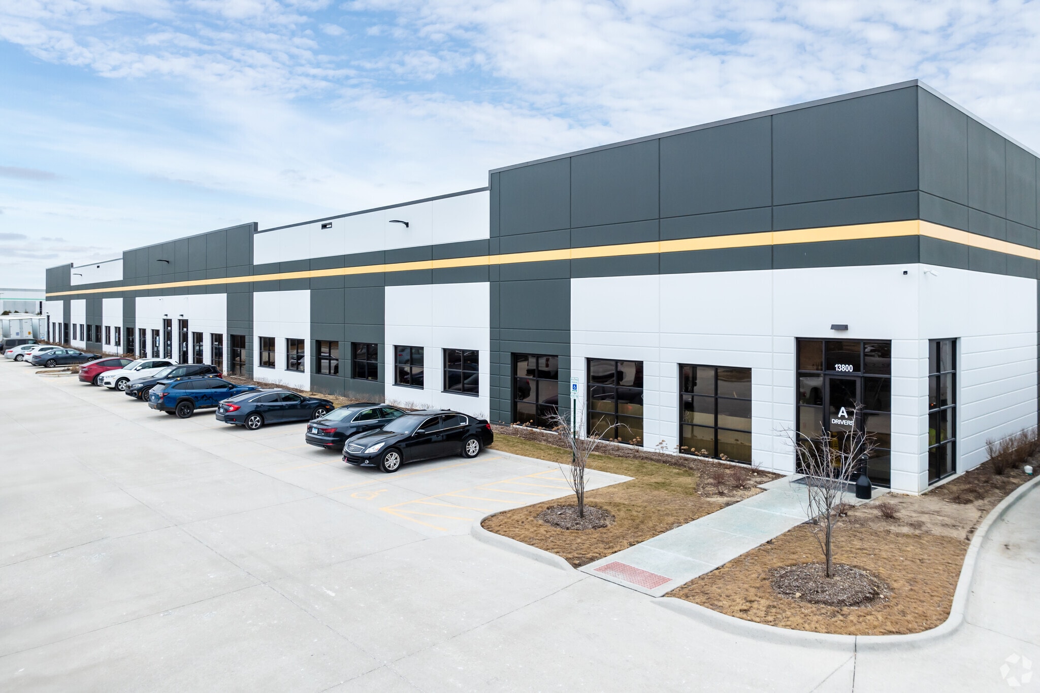 13800 George Bush Ct, Huntley, IL for lease Primary Photo- Image 1 of 6