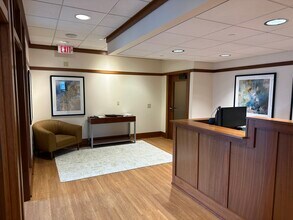 10 E Doty St, Madison, WI à louer Photo du bâtiment- Image 2 de 14