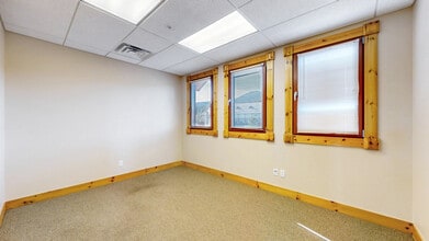 31955 Castle Ct, Evergreen, CO for lease Interior Photo- Image 2 of 3