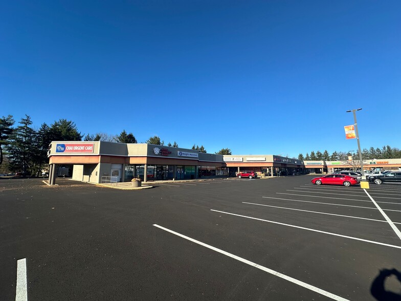 1475 W Street Rd, Warminster Township, PA à louer - Photo du bâtiment - Image 2 de 6