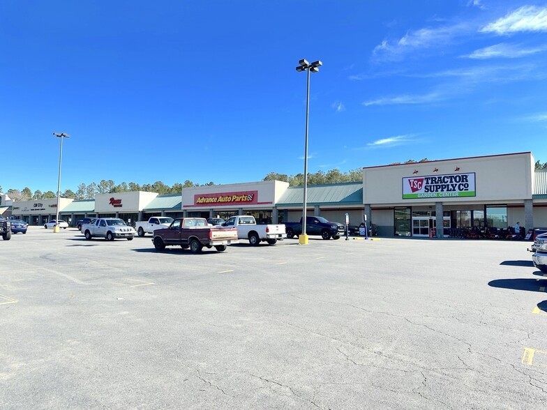 1129 Ogeechee rd, Savannah, GA for lease - Building Photo - Image 1 of 9