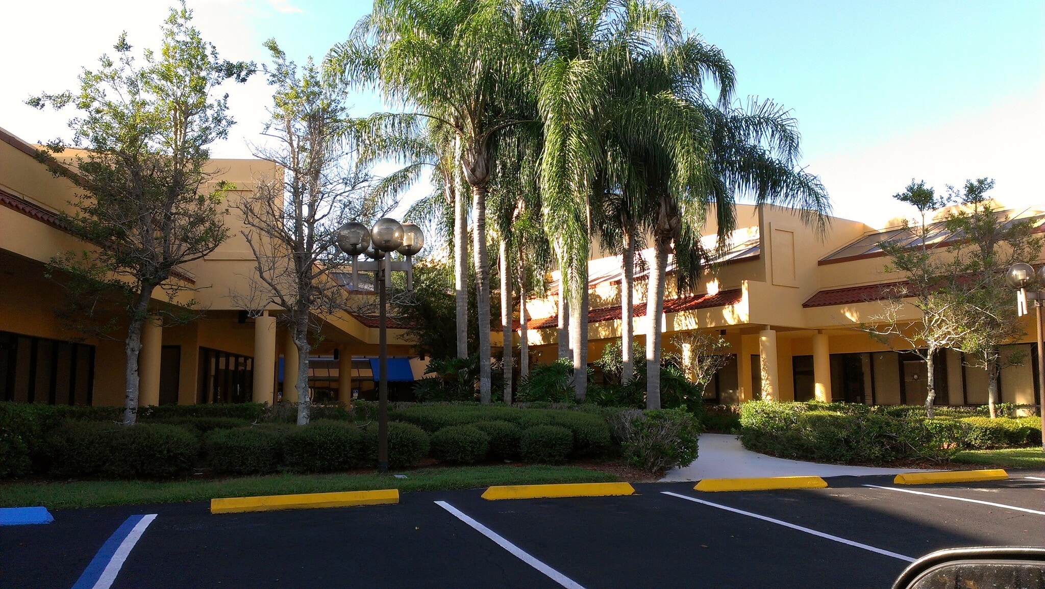 500-540 W Lake Mary Blvd, Sanford, FL for lease Building Photo- Image 1 of 3