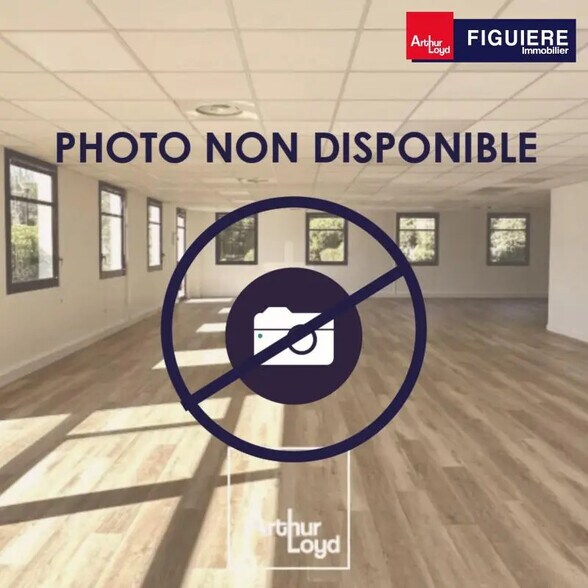 Retail in Venelles for lease - Building Photo - Image 2 of 6