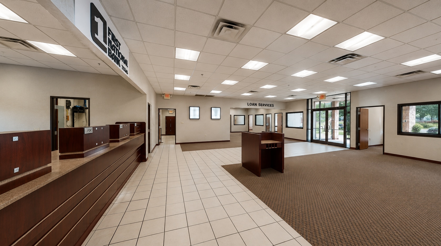 2105-2129 W Davis St, Conroe, TX à louer Photo intérieure- Image 1 de 2