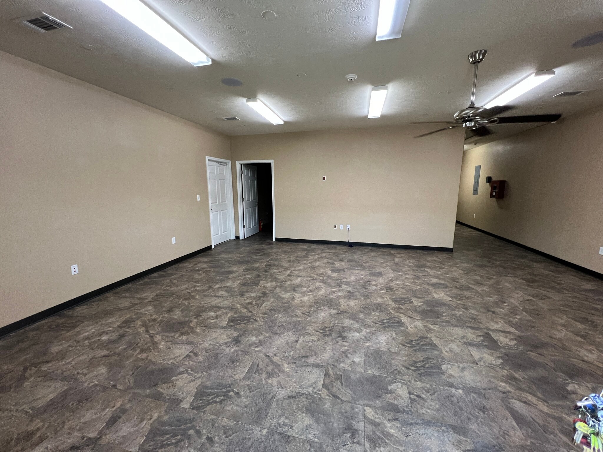11085 Eastex Fwy, Beaumont, TX à louer Photo intérieure- Image 1 de 11