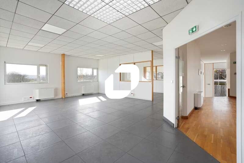 9-11 Rue De L'Orme Saint-Germain, Champlan for lease Interior Photo- Image 1 of 14