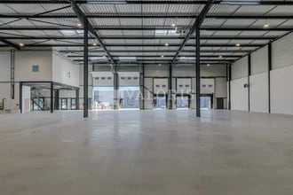 22 Avenue Du 24 Août 1944, Corbas for lease Interior Photo- Image 1 of 4