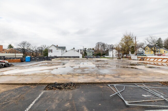 Plus de détails pour 206 E Market St, Leesburg, VA - Bureau à vendre