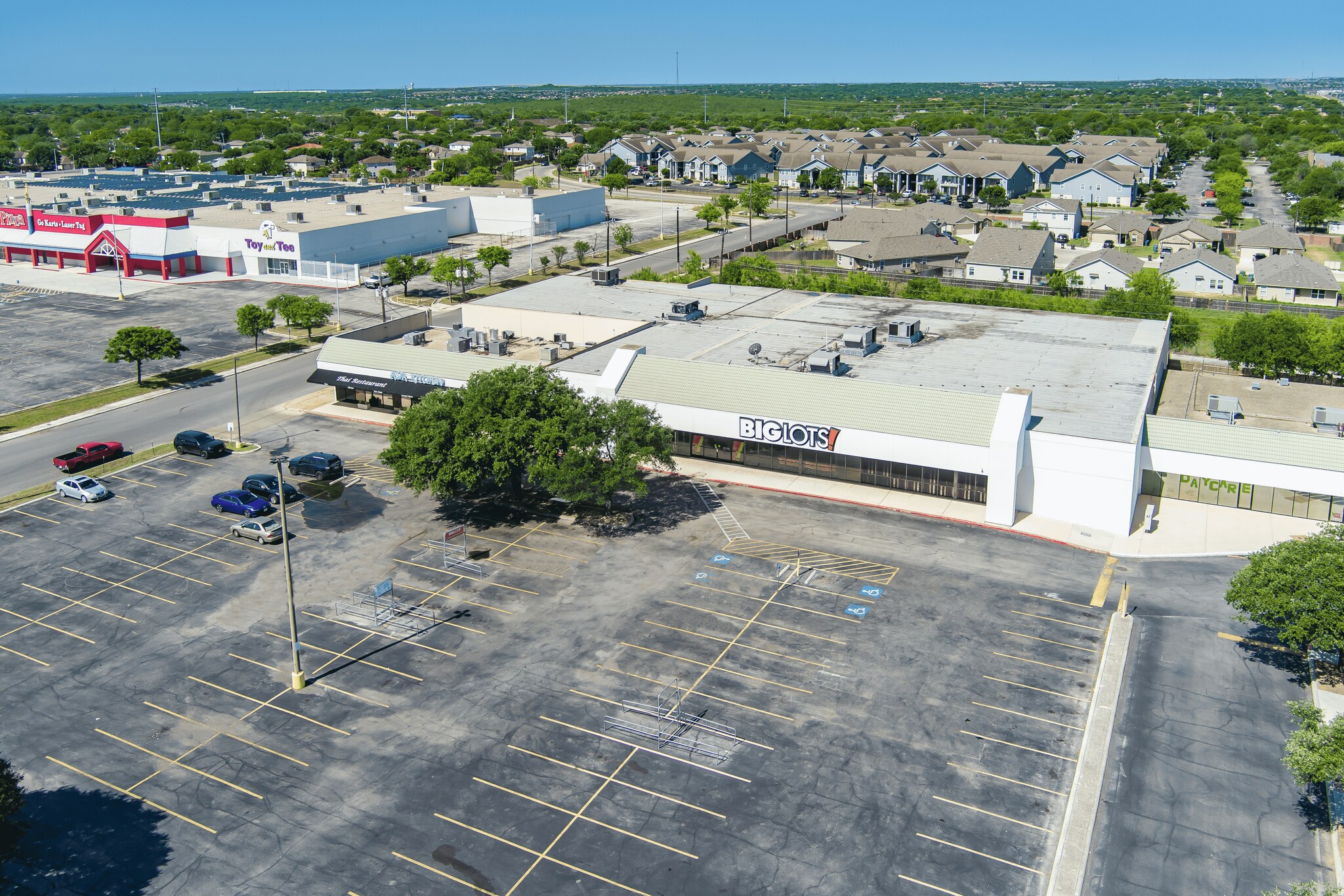 1739 SW Loop 410, San Antonio, TX à vendre Photo du bâtiment- Image 1 de 5