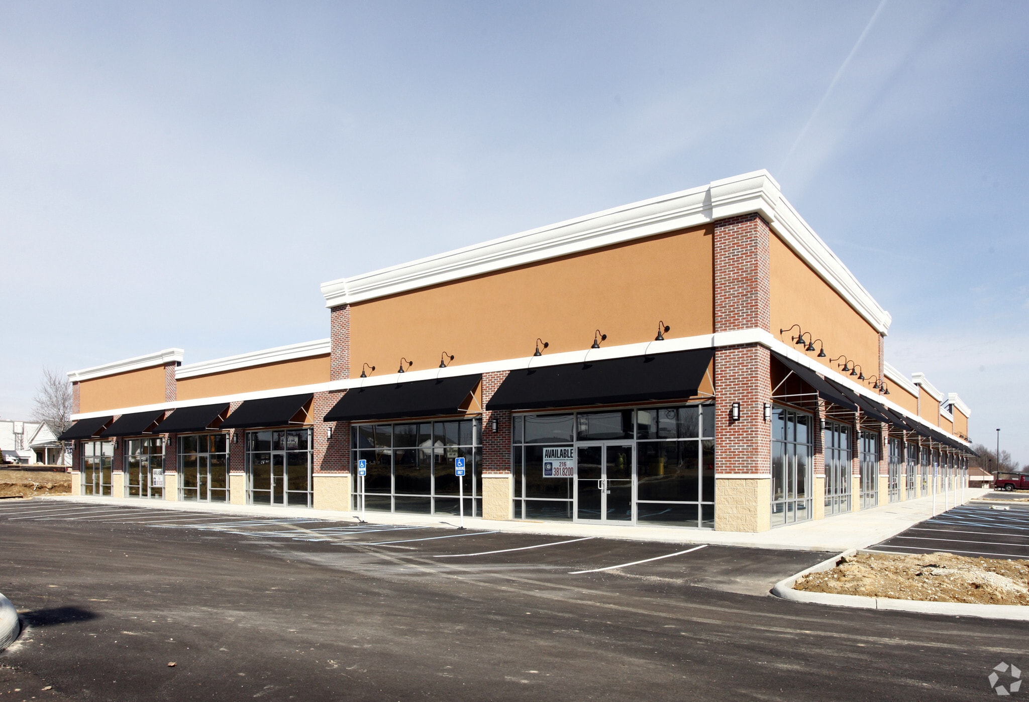 2863 S Arlington Rd, Akron, OH for lease Primary Photo- Image 1 of 5