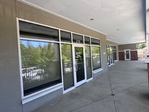 1550 Hendersonville Rd, Asheville, NC for lease Interior Photo- Image 1 of 1