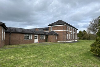 Plus de détails pour Job's Well Rd, Carmarthen - Bureau à louer