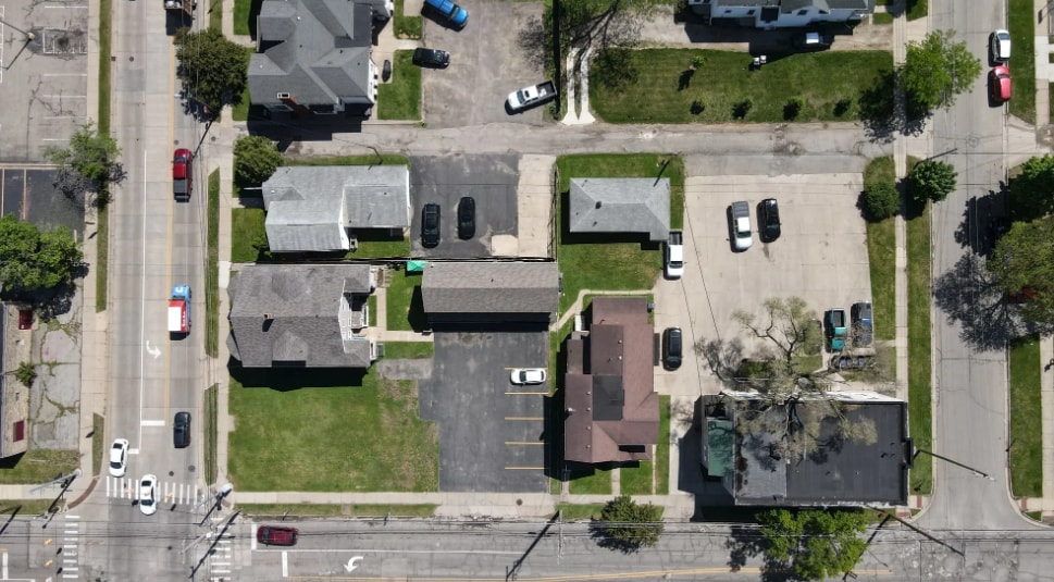 235 W Washington St, Jackson, MI à vendre - Photo principale - Image 1 de 28