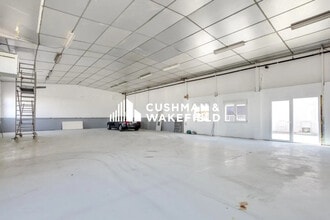 Flex dans Décines-Charpieu à louer Photo du bâtiment- Image 2 de 4