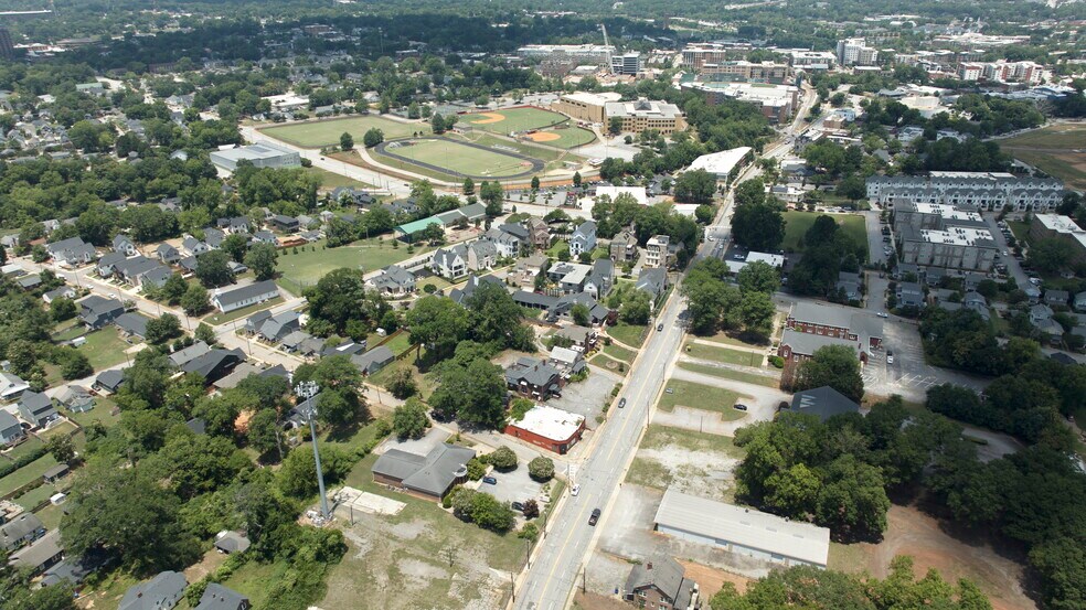 720 Augusta St, Greenville, SC à vendre - Photo du bâtiment - Image 3 de 10