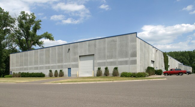 Plus de détails pour 11551 NW Eagle St, Minneapolis, MN - Industriel à louer