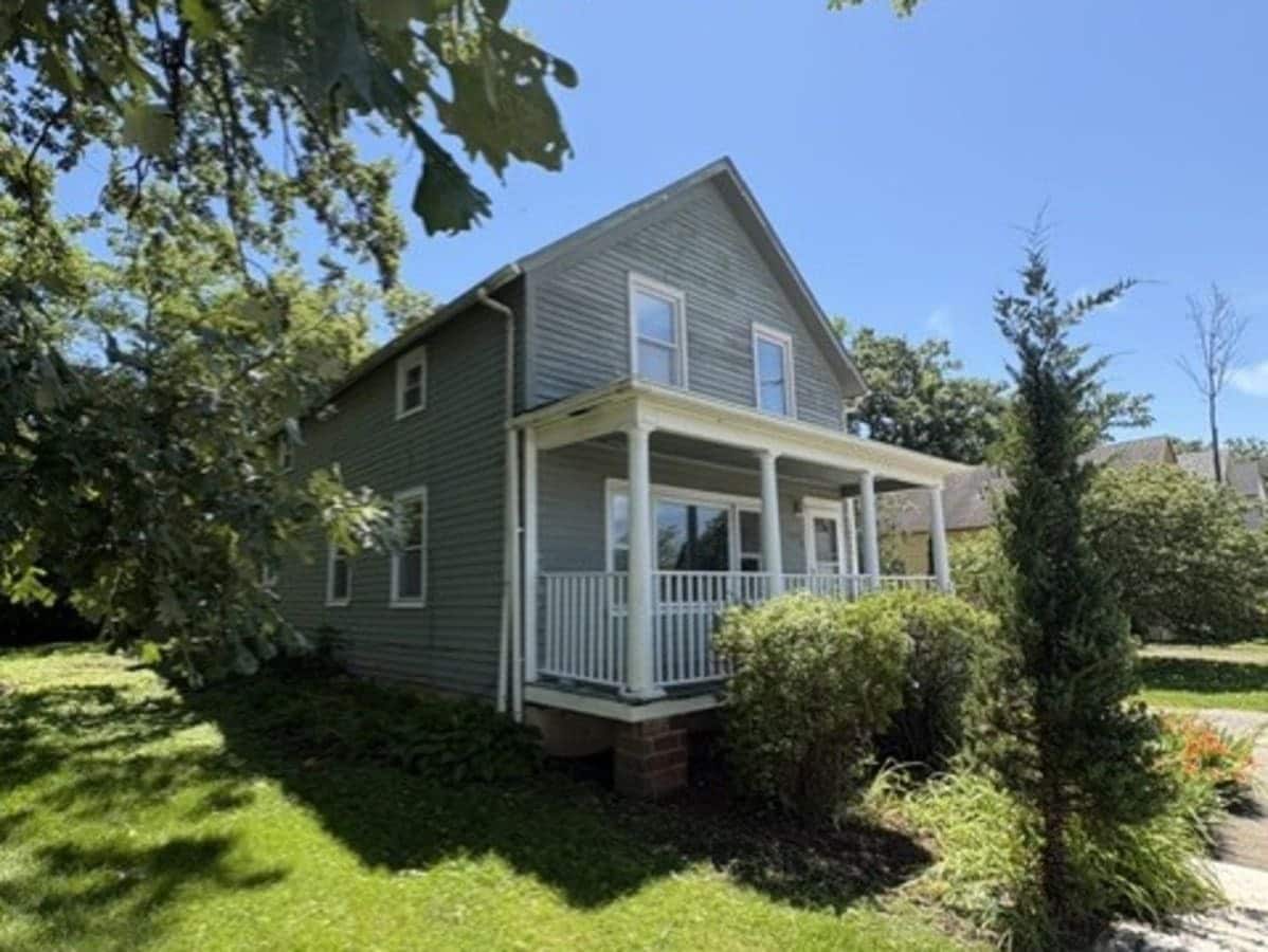 14329 Beacon Ave, Orland Park, IL for sale Primary Photo- Image 1 of 7