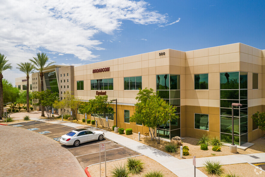 500 N Juniper Dr, Chandler, AZ à louer - Photo du bâtiment - Image 1 de 10