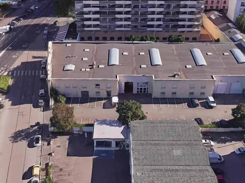 Flex in Lyon for lease Aerial- Image 1 of 10