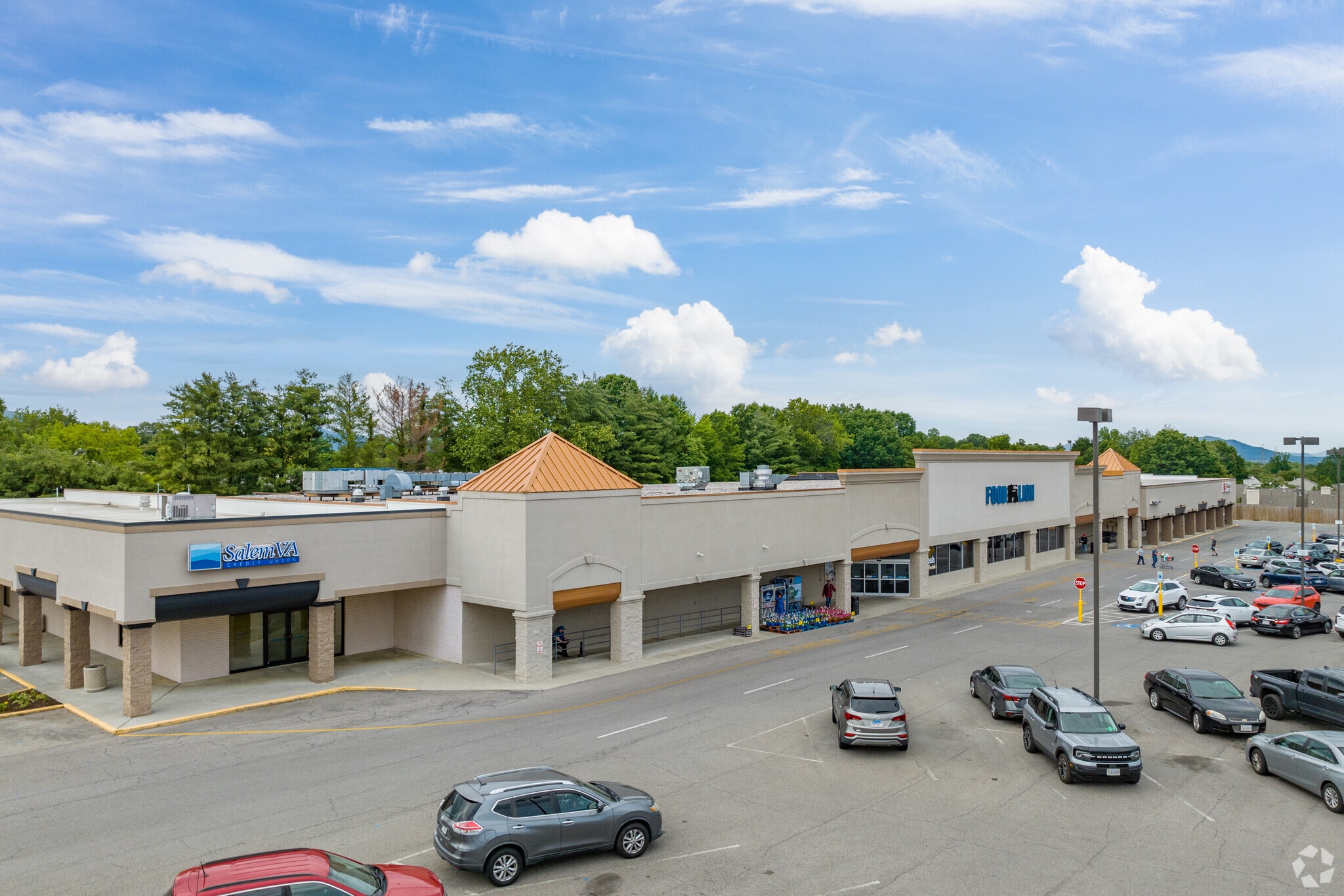 4913-4933 Grandin Rd SW, Roanoke, VA for sale Primary Photo- Image 1 of 8