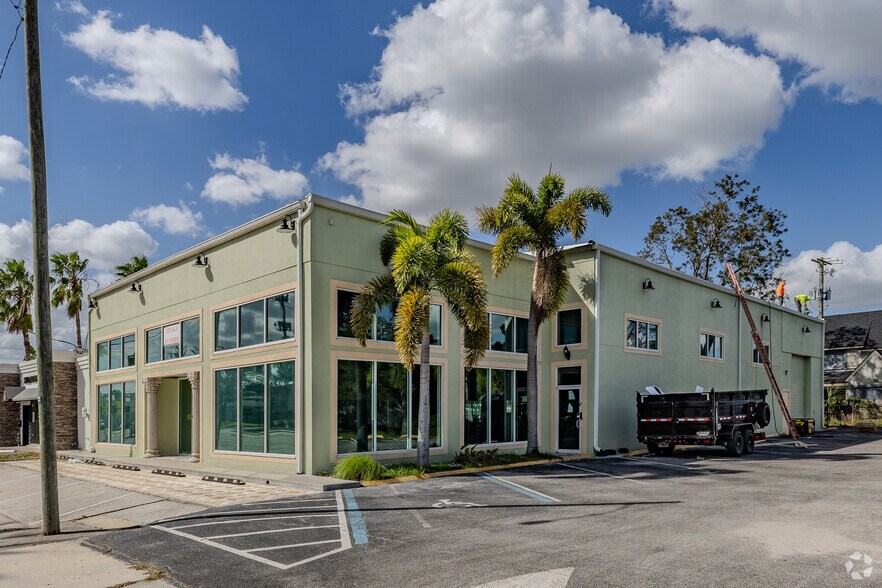 2905 W Kennedy Blvd, Tampa, FL à vendre - Photo du bâtiment - Image 2 de 26
