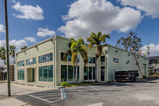 More details for 2905 W Kennedy Blvd, Tampa, FL - Retail for Sale