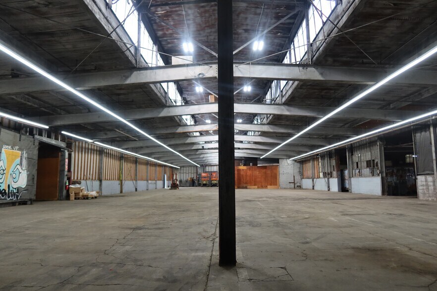 19 Neversink Ave, Port Jervis, NY à louer - Photo du bâtiment - Image 3 de 6