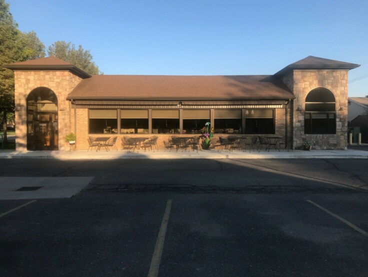 8200 Macomb St, Grosse Ile Township, MI à vendre - Photo du bâtiment - Image 3 de 15
