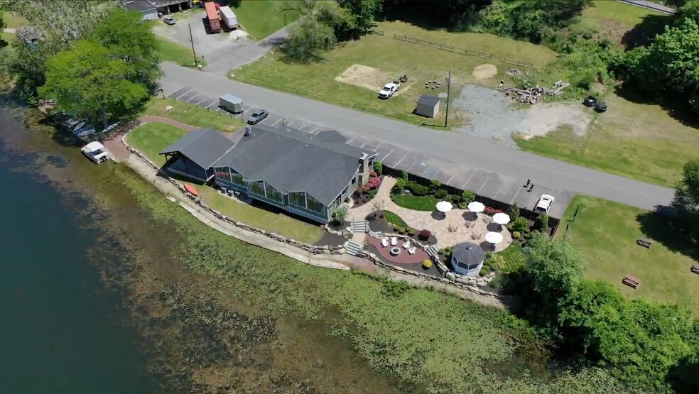 11 Lakeside Dr E, Belvidere, NJ à vendre - Aérien - Image 3 de 17
