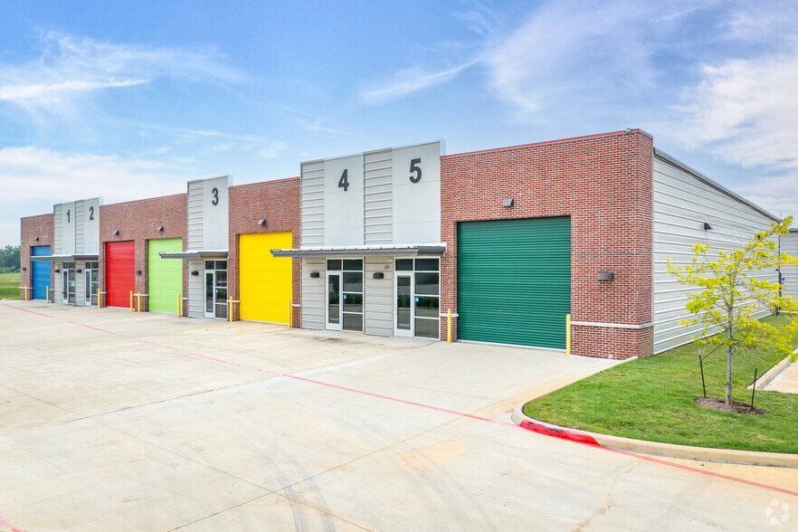 2493 Patton Rd, Rosenberg, TX for lease - Building Photo - Image 2 of 21