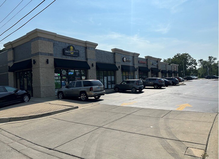 7929 W Cermak Rd, North Riverside, IL à louer Photo principale- Image 1 de 20