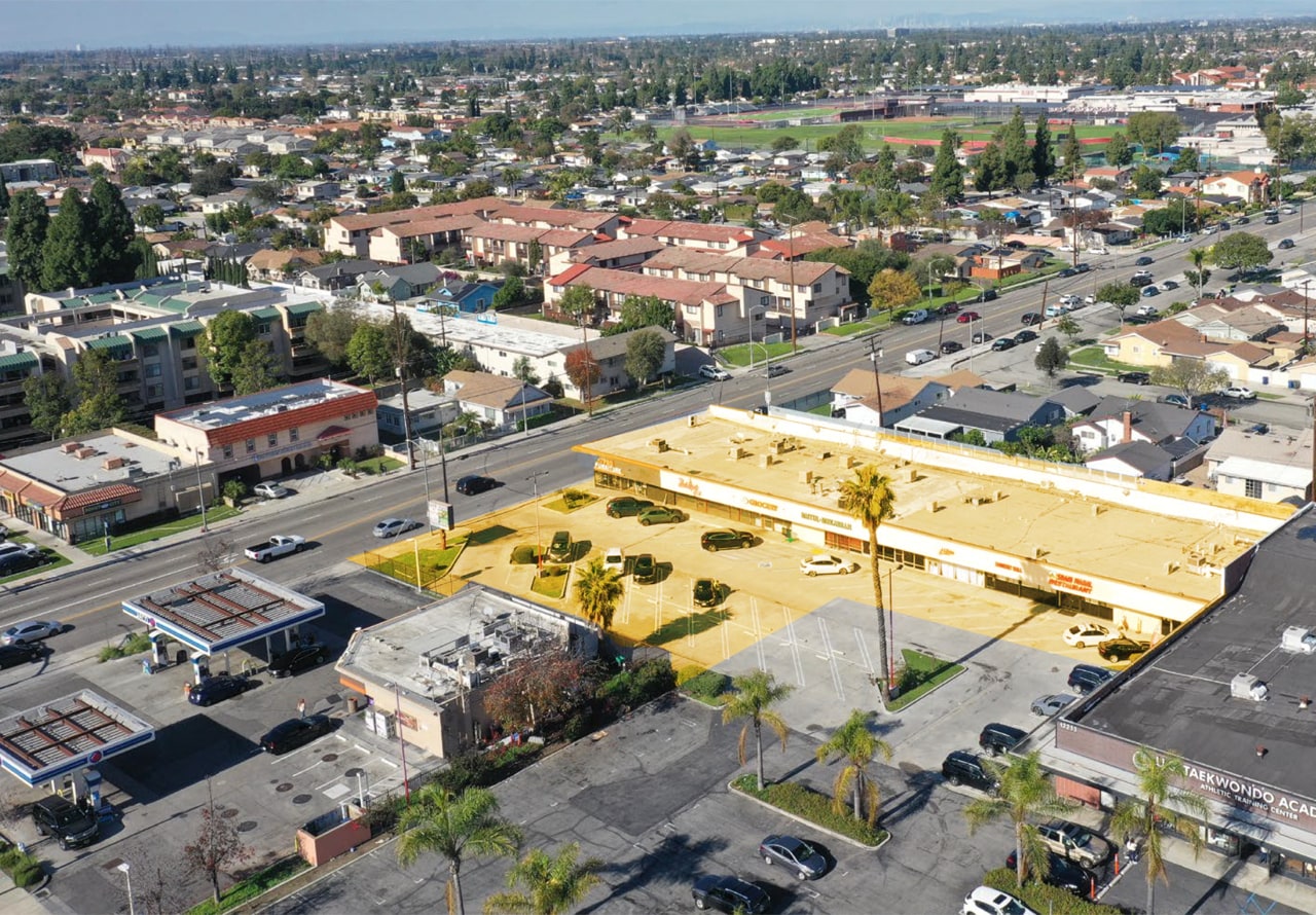12205 Centralia St, Lakewood, CA for sale Primary Photo- Image 1 of 14