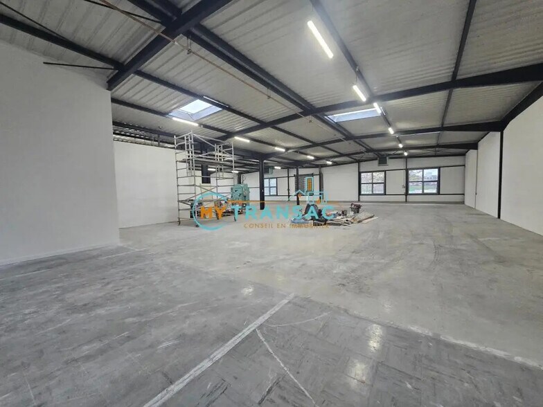 Industrial in Ivry-sur-Seine for lease - Building Photo - Image 3 of 11