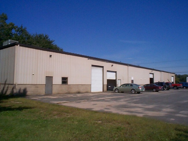 More details for 121 Summit Lock Rd, Westfield, MA - Industrial for Lease