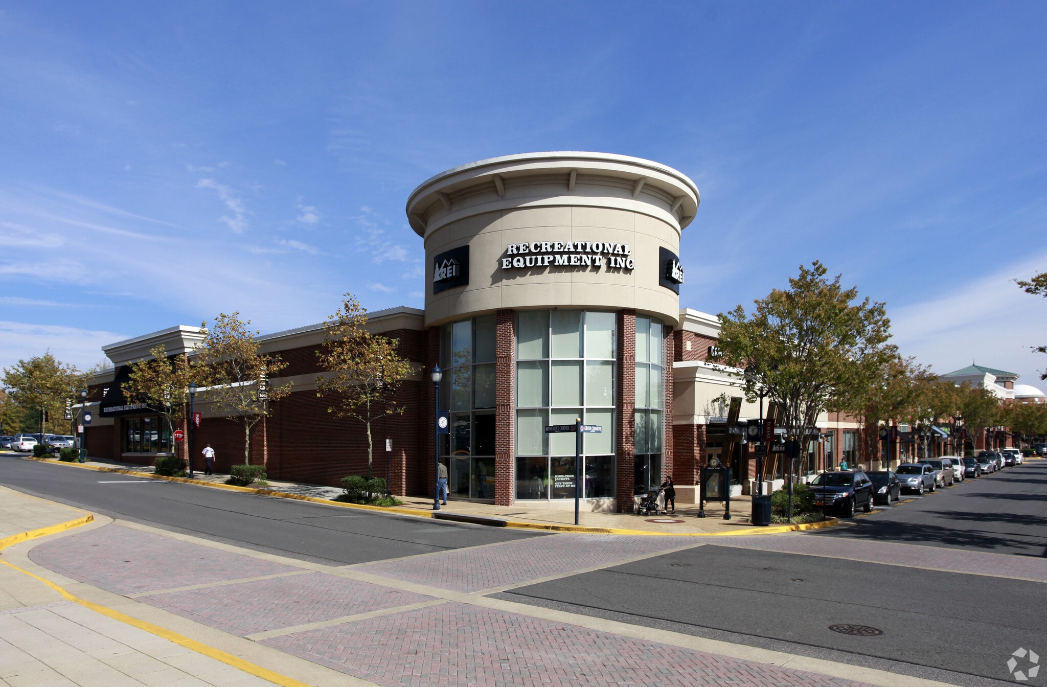 11880-11950 Grand Commons Ave, Fairfax, VA for lease Primary Photo- Image 1 of 24