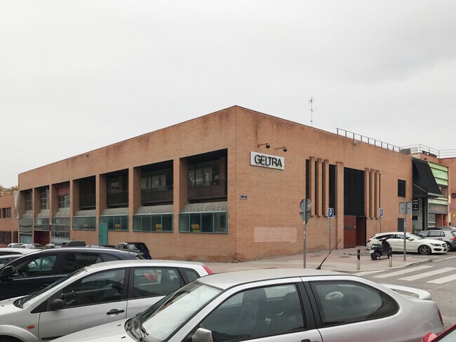 Plus de détails pour Calle de Manuel Tovar, 16, Madrid - Bureau à louer