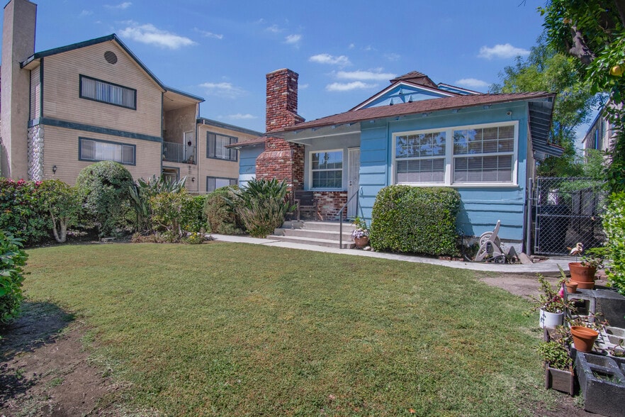 5449 Bellingham Ave, Valley Village, CA for sale - Building Photo - Image 3 of 11