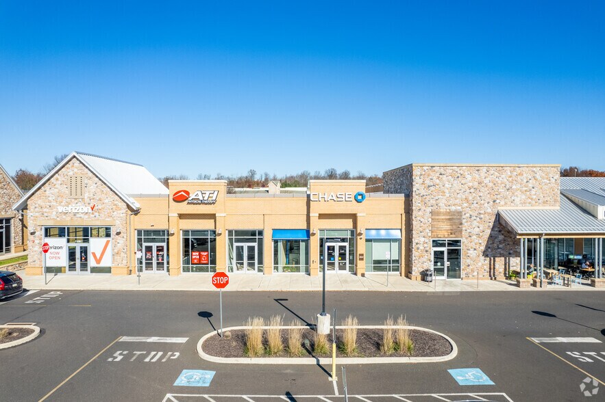 1111 N Bethlehem Pike, Spring House, PA à louer - Photo du bâtiment - Image 2 de 10