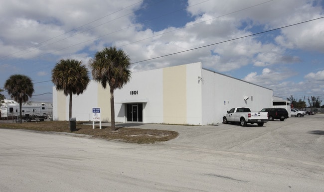 More details for 1501 53rd St, Mangonia Park, FL - Industrial for Lease