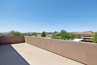 8765 E Bell Rd, Scottsdale, AZ for lease Interior Photo- Image 2 of 29