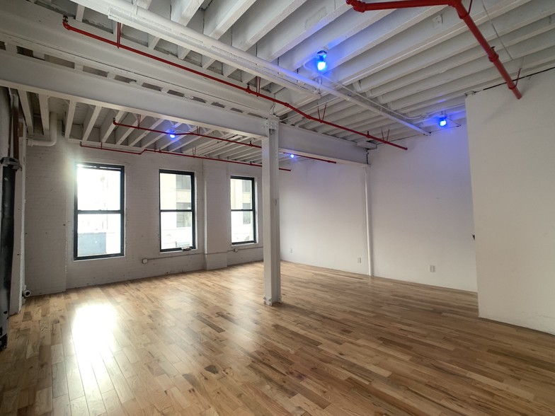 13 Waverly Ave, Brooklyn, NY for sale - Interior Photo - Image 1 of 1